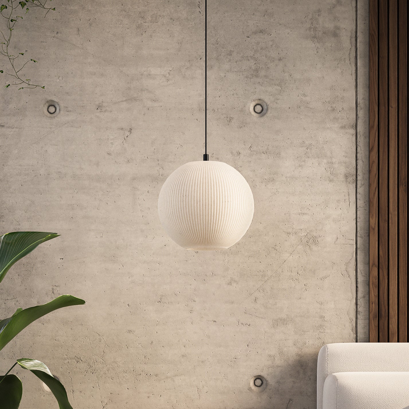Antares Lampe hängt neben dem Bett im Schlafzimmer 