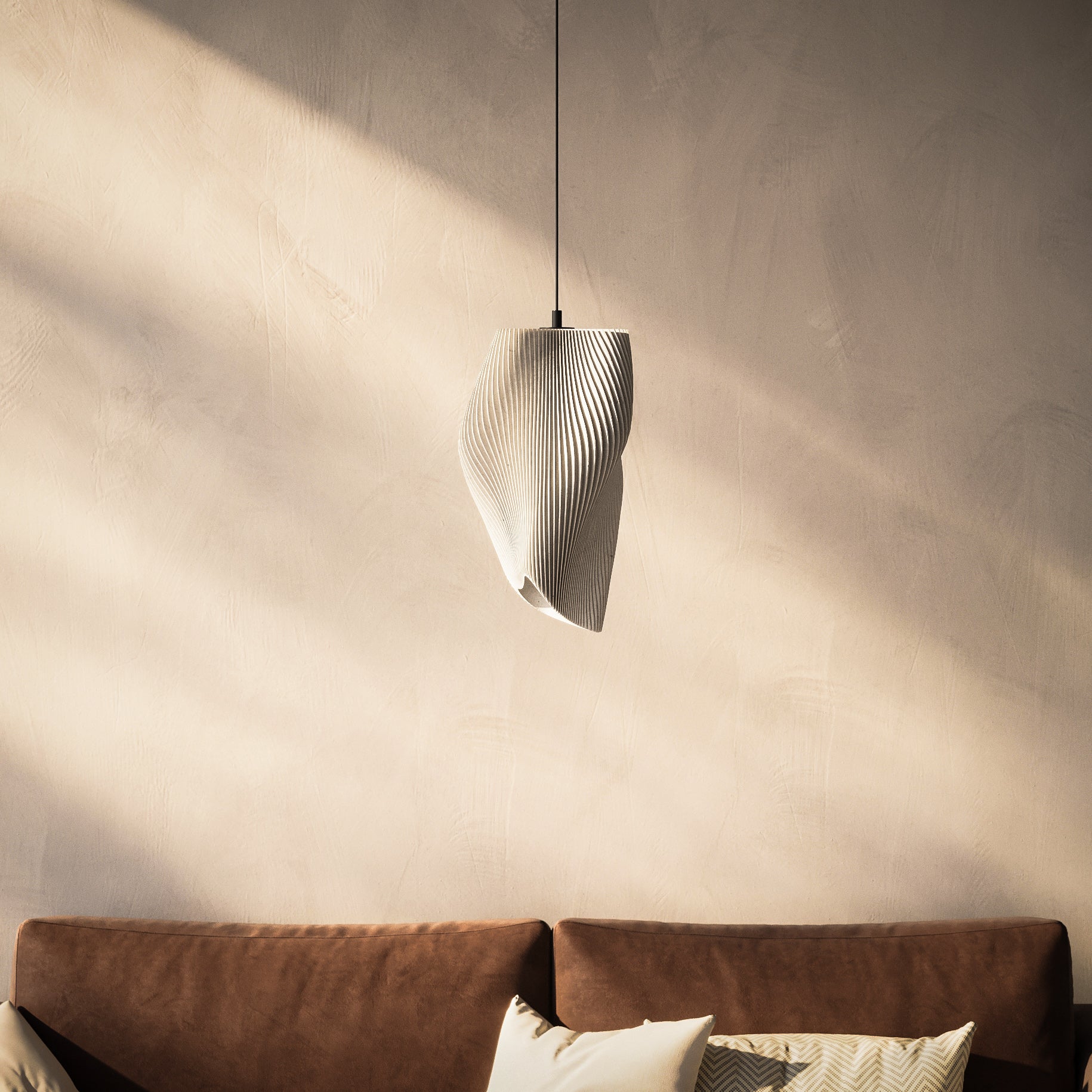 Helios Hängelampe, weiß, 3D-gedruckt, in minimalistischem Wohnzimmer